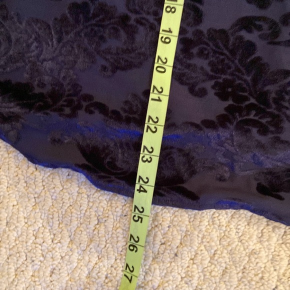 Cable & Gauge Navy Blue Damask Velvet Overlay Halter Top - Picture 7 of 12